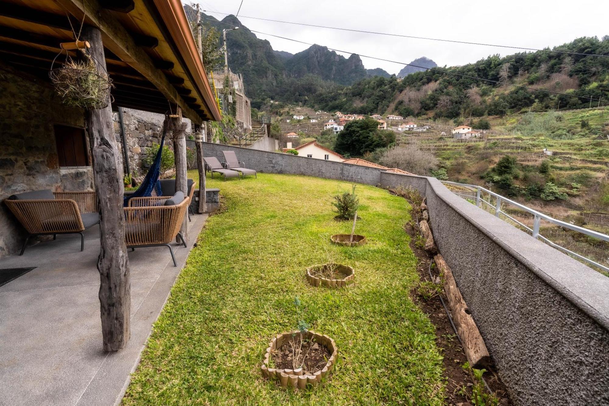 Madeira Bird House - House In The Mountains With Garden Villa São Vicente Eksteriør billede